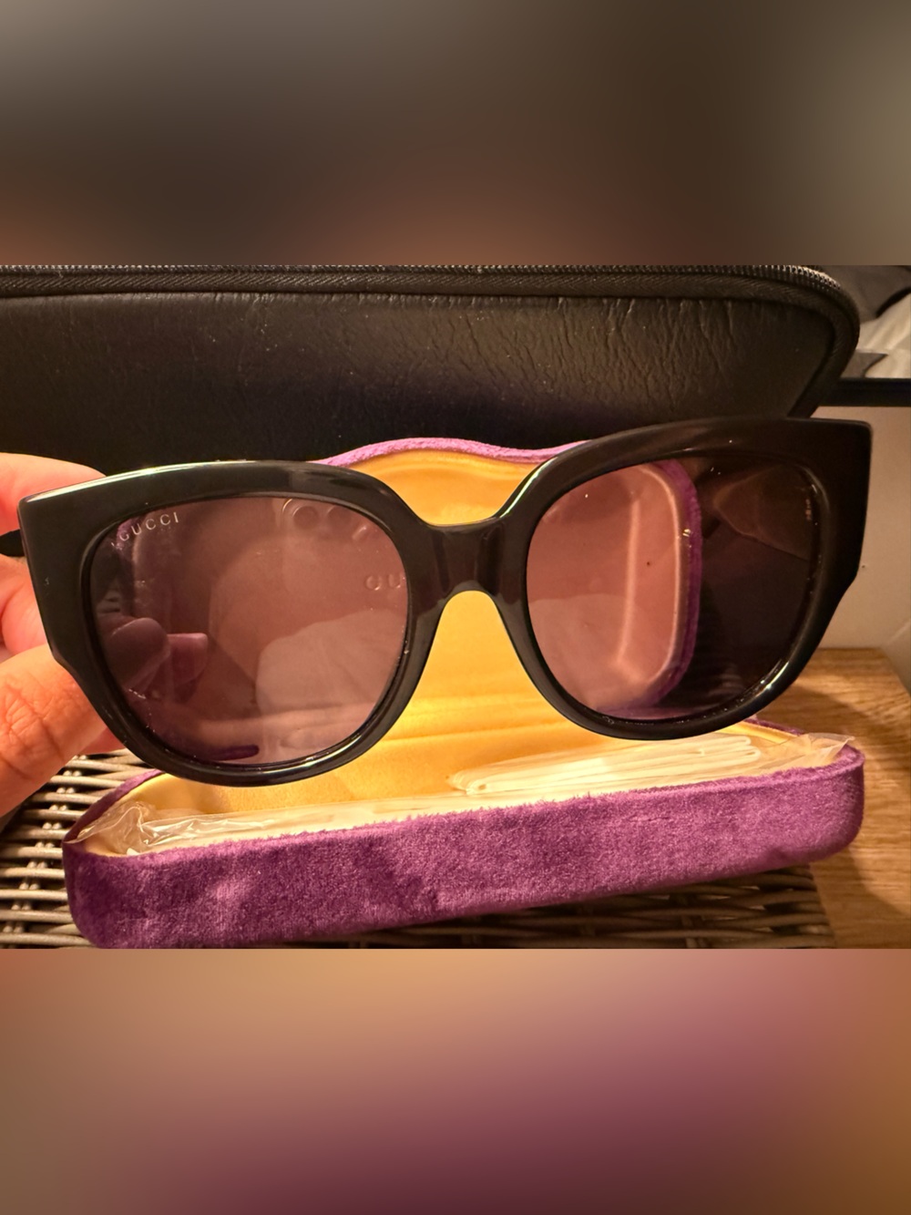 Gucci Black Cat-Eye Oversized Sunglasses with Gradient Lenses